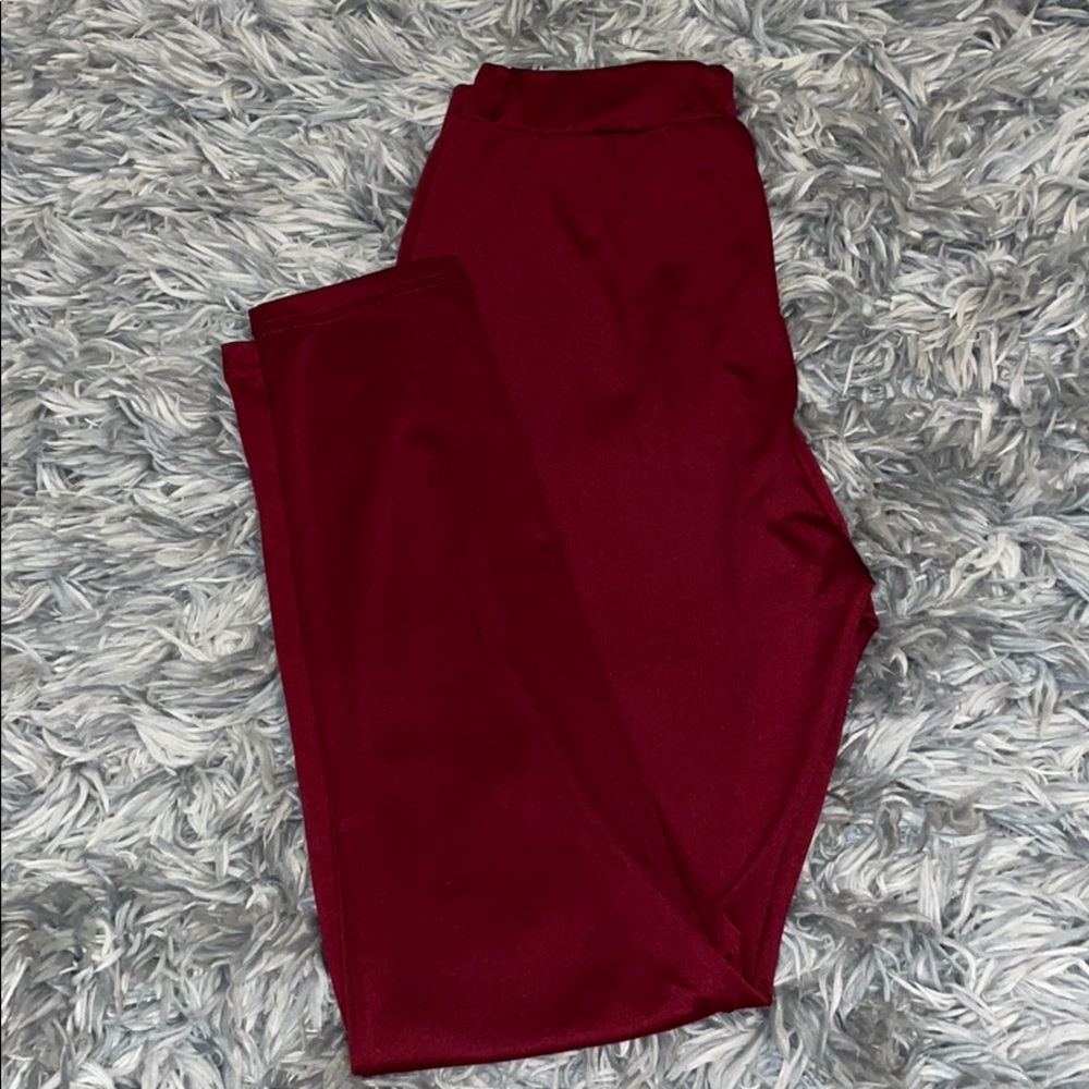 Maroon leggings
